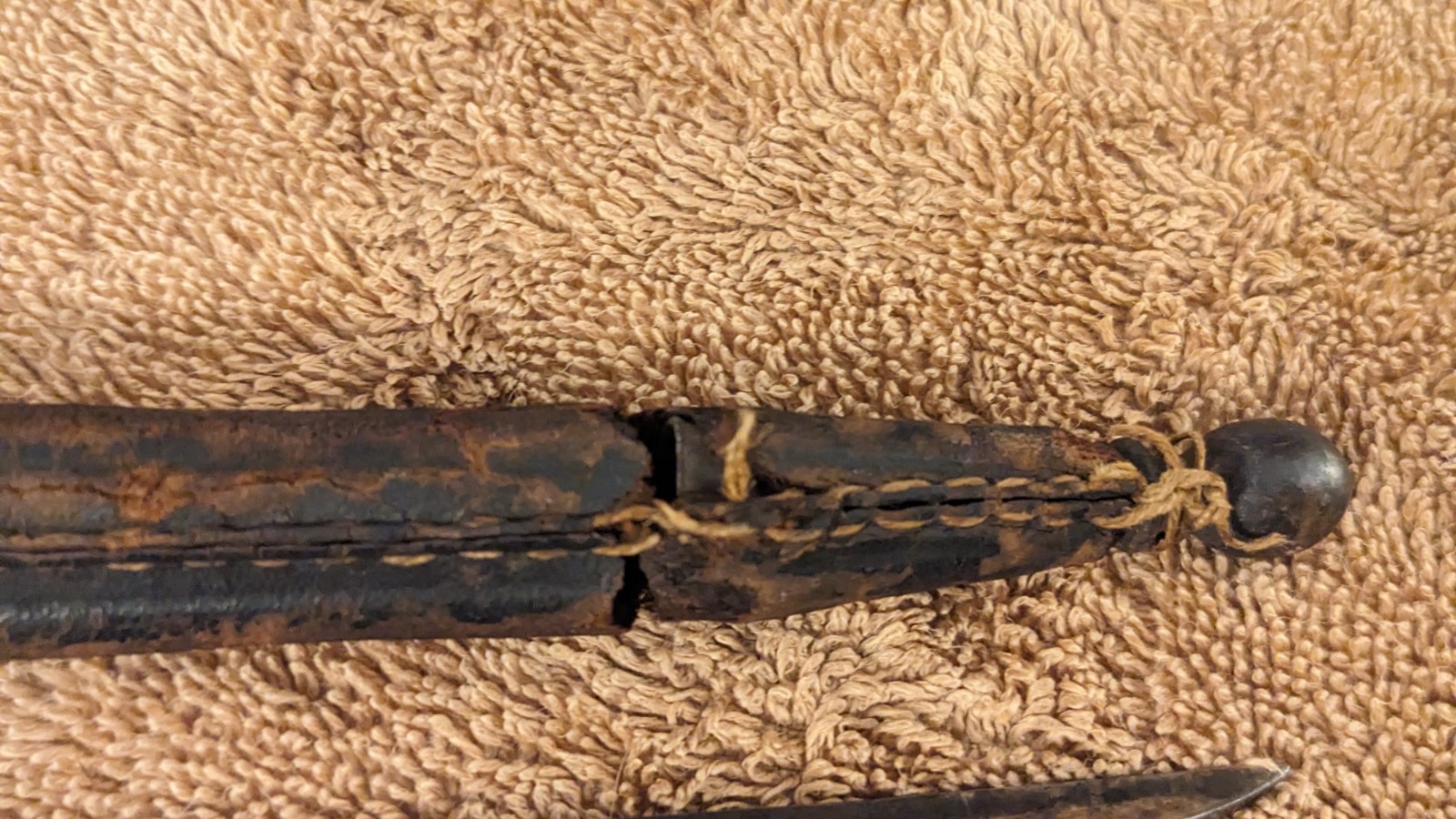 1876 Martini Henry British socket bayonet with leather scabbard Boer War WWI