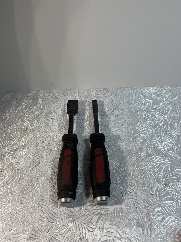 Mayhew Tools Dominator Lot Screwdriver Pry Bar & 1-1/2” Scraper