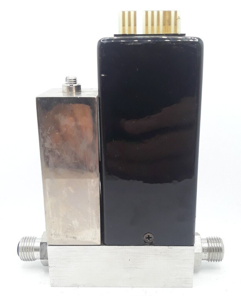 Unit UFC-1100 Mass Flow Controller Range 2 SLPM Gas N2O