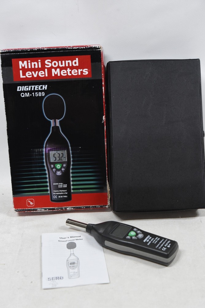 Digitech QM-1589 Compact Digital Sound Level Meter with Case