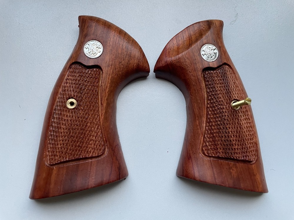 Checker wood Grip For S&W N Frame Square Butt Opened back checker