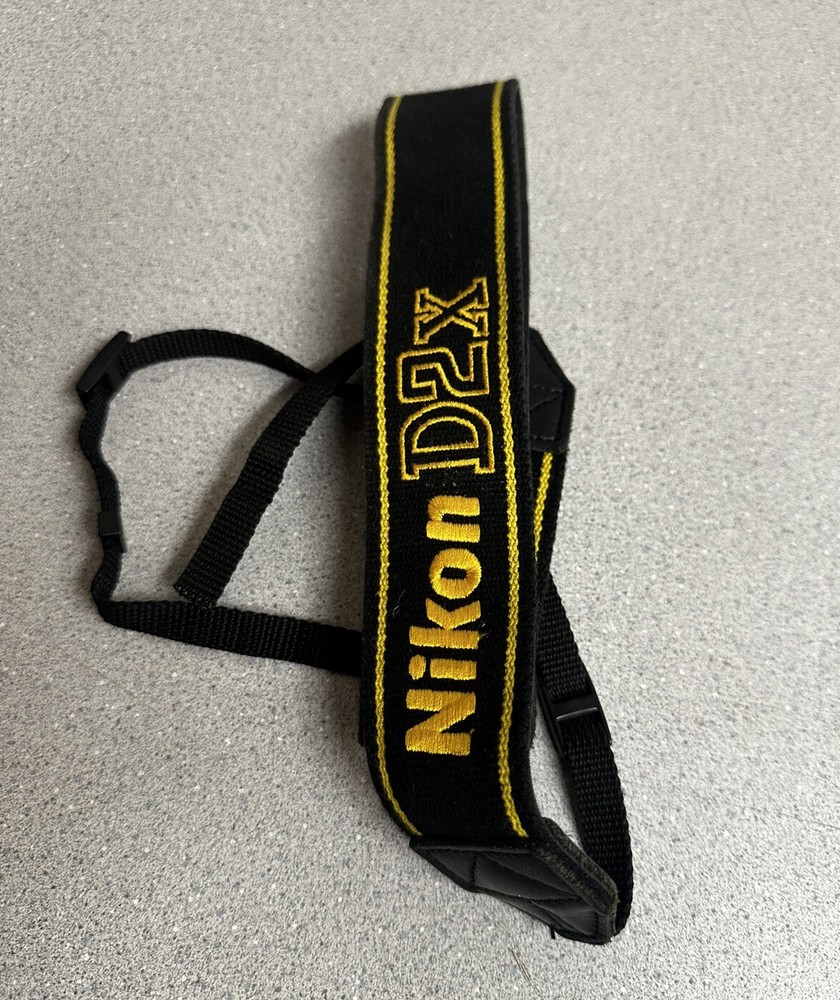 Orignal Nikon D2X Genuine DSLR Camera Neck Strap Used