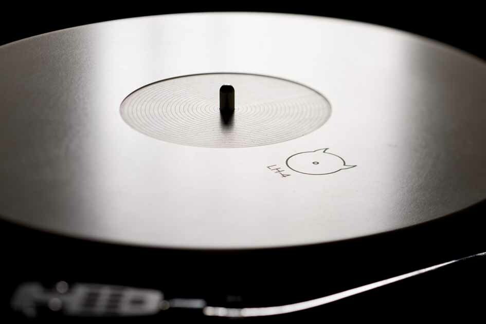Lencohell LH-4 Matte Turntable Corian Platter