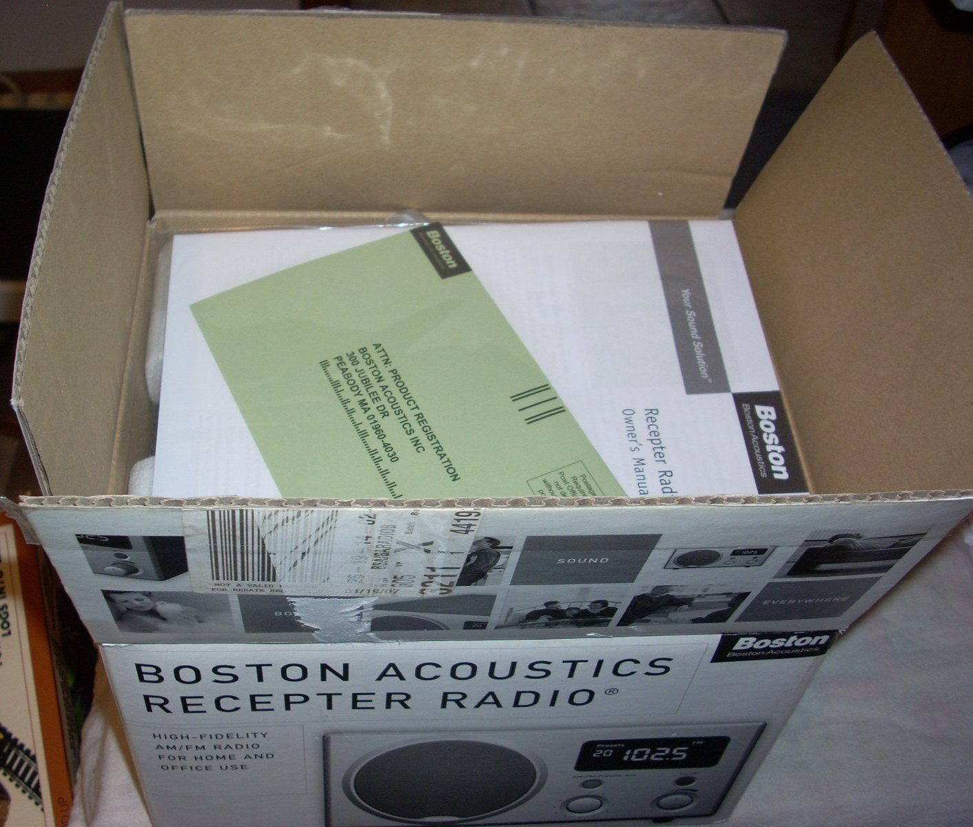 New In Opened Box Boston Acoustics Recepter HD AM FM Alarm Clock Radio w/Antenna