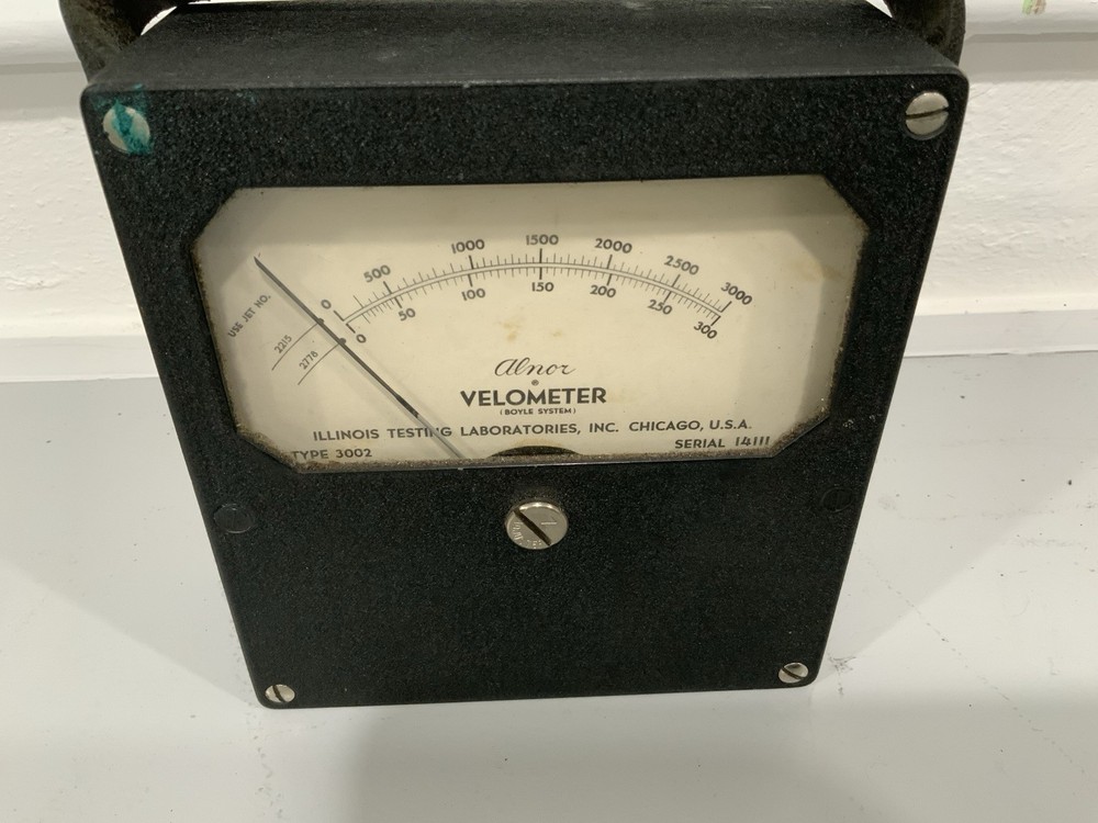 Alnor Velometer Boyle System Type 3002 Case/Accessories Used Working Condition