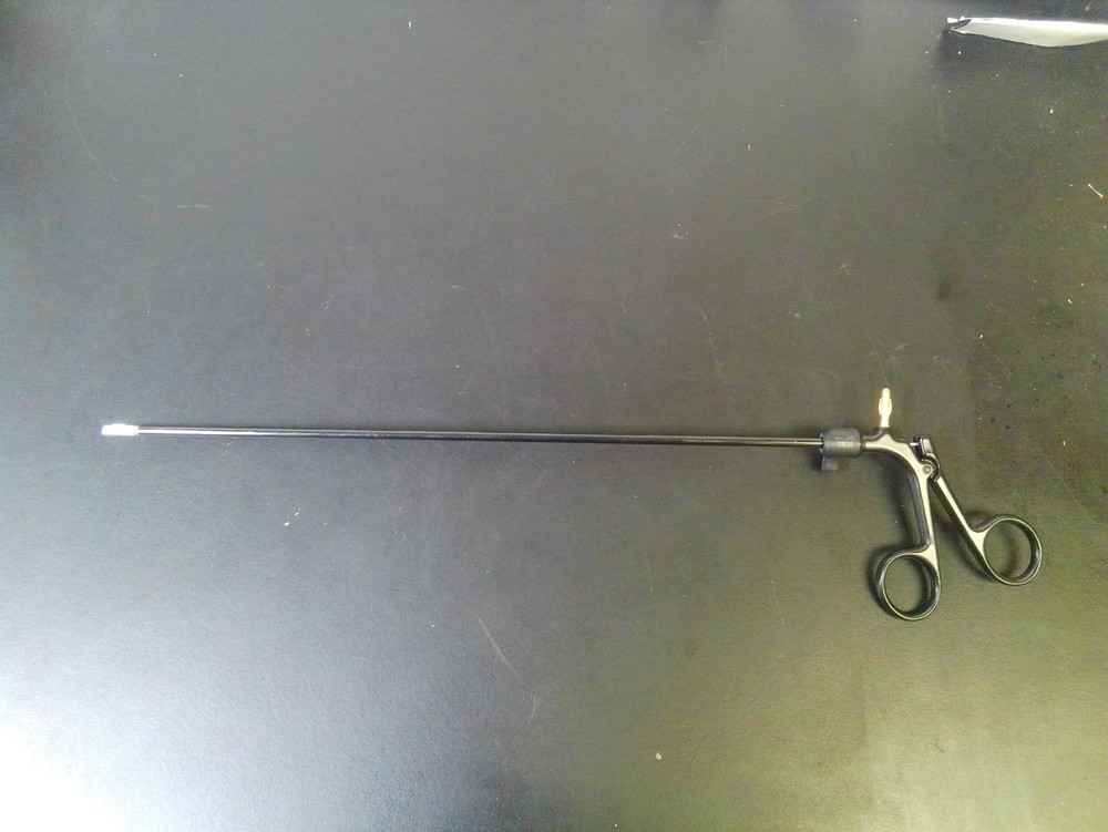 V Mueller LA8246 Laparoscopic Hook Biopsy Punch