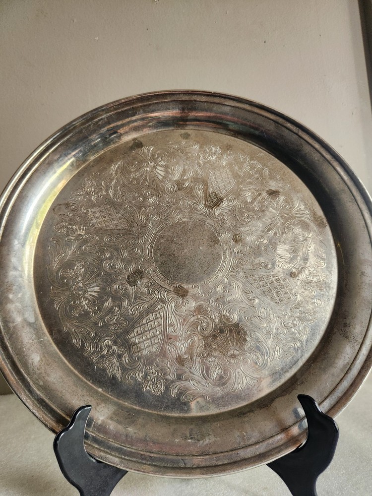 12" Round Silverplated Tray • No Makers Mark