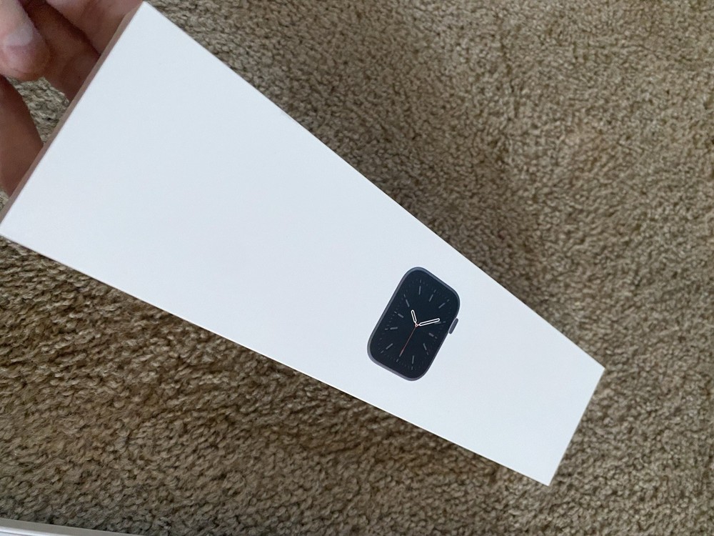iPhone Watch MO2Q3LL/A Box Only!!!
