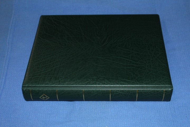Lighthouse GREEN Three Ring binder with dustcase BlueLakeStamps NEW