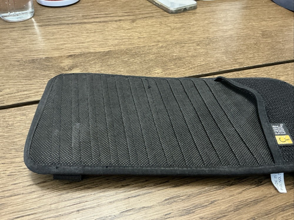 Case Logic Car CD holder - Holds 12