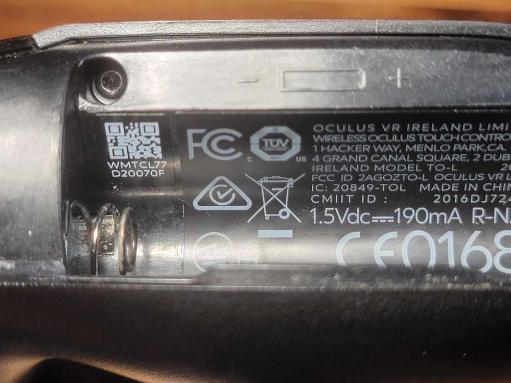 Meta Oculus Rift CV1 Touch Controllers (Left & Right - Pair)