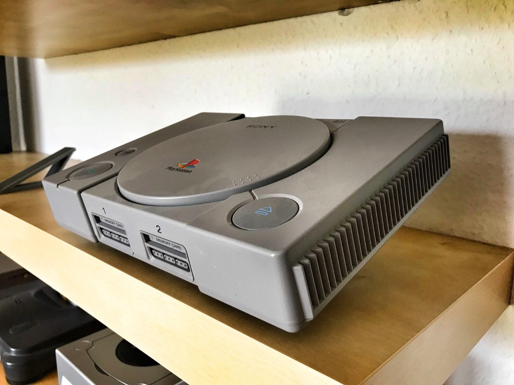 Universal game console stand display