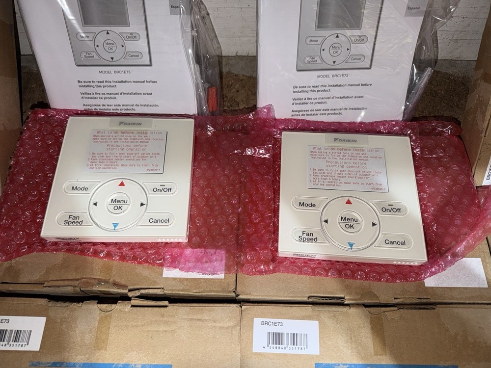 Daikin Industries LTD Remote Controller BRC1E73 New