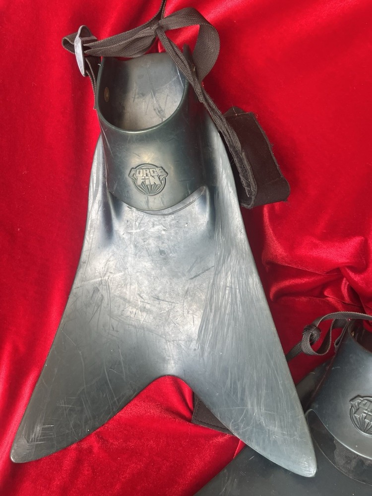 Force Fin Black Medium
