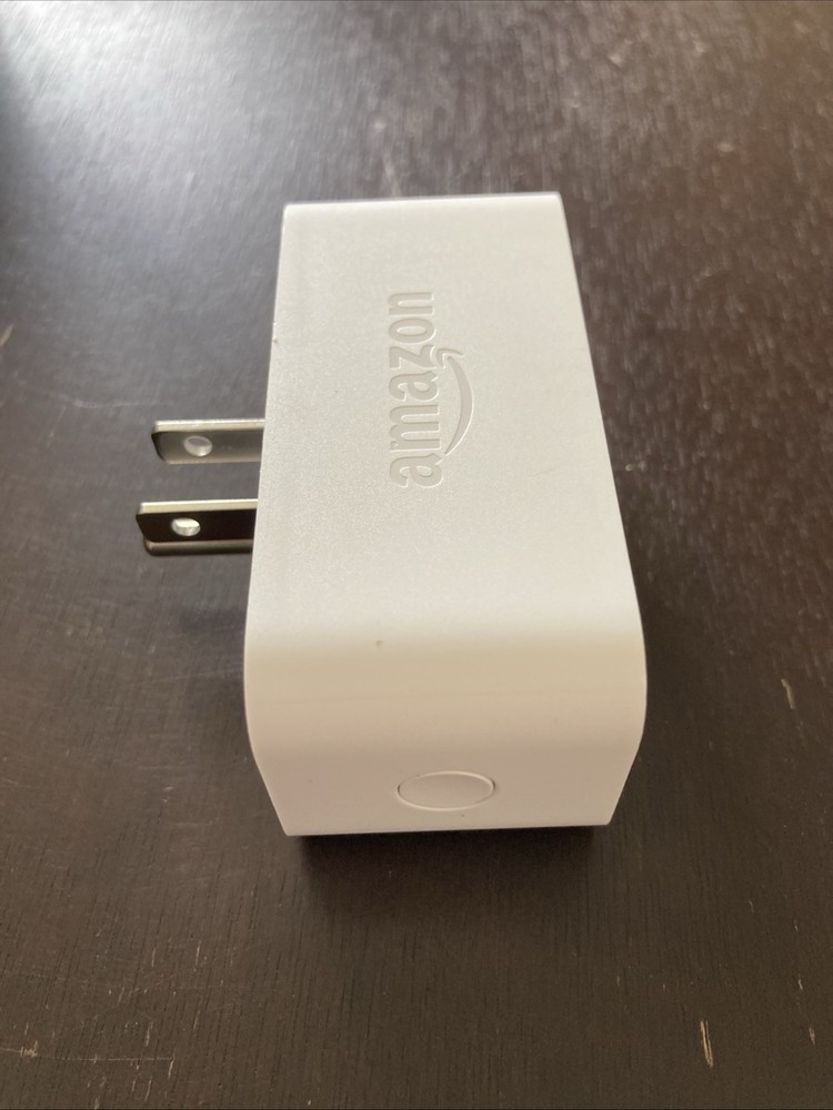 Amazon Smart Wi-Fi Plug-White 3-Prong 15A 120V AC