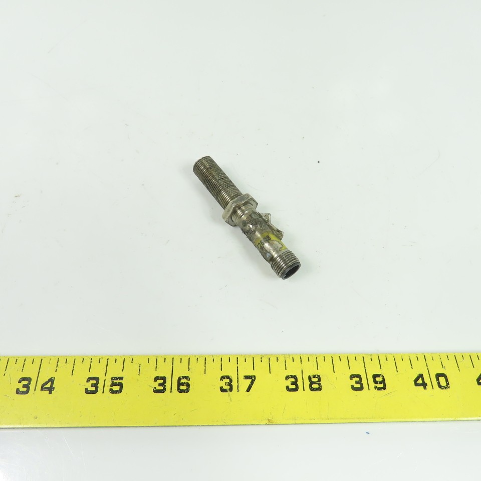 Banner Engineering M12PFF50Q8 Fixed-Field Proximity Sensor 10-30VDC M12 Threaded