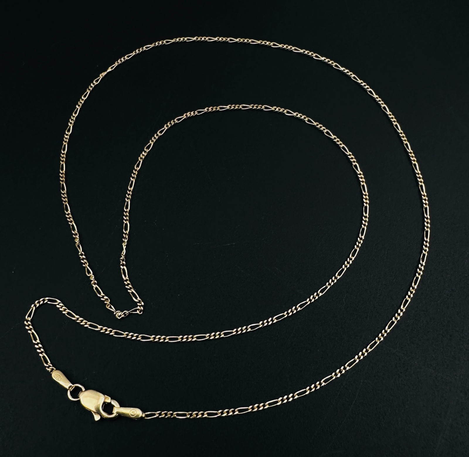 Estate Solid 14K Yellow Gold Thin Figaro Link Chain Necklace 1.2mm 18 1/4", 1.9g