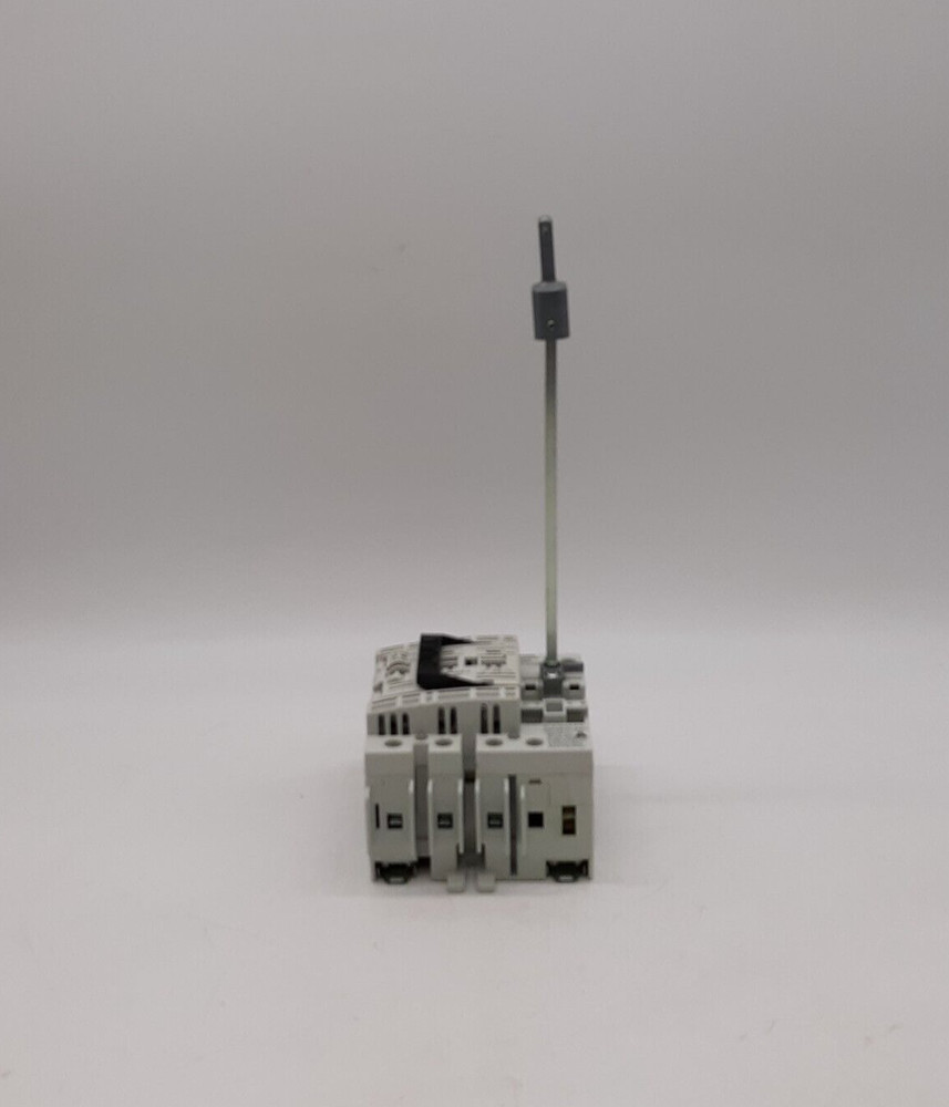 Bussmann RDF30CC-3 Fused Disconnect Switch - Missing handle