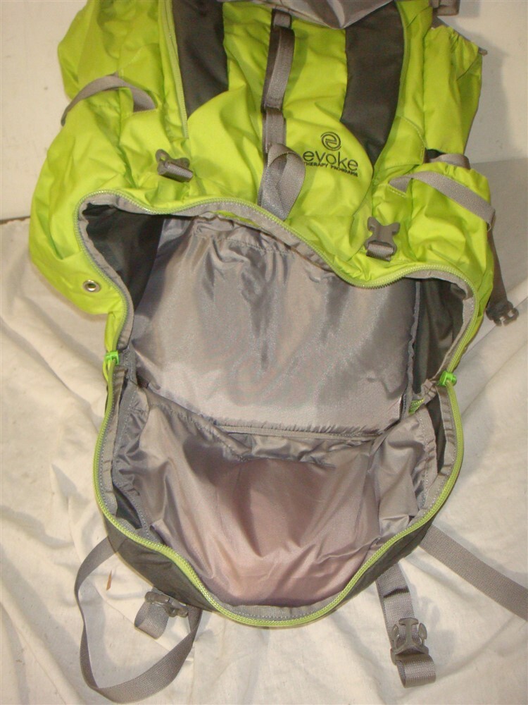 KELTY RED CLOUD 110 LARGE ADJUSTABLE INTERNAL FRAME HIKING BACKPACK GREEN APPLE