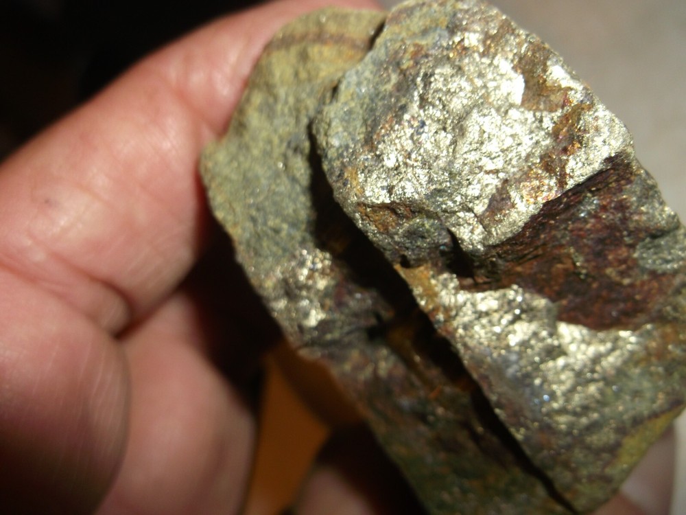Gold, silver, copper, 179 grams samples ,ore high grade .