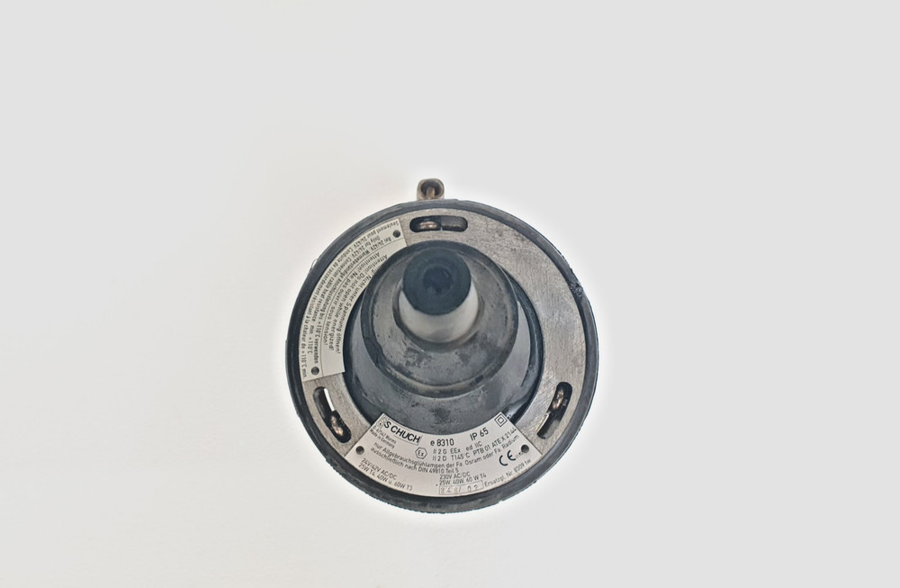 SCHUCH e8310 Explosion Proof Hand Lamp Atex Drop Light Ex # NEW