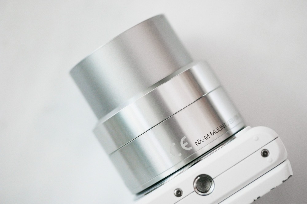 Samsung NX mini Camera [Read "Description"]