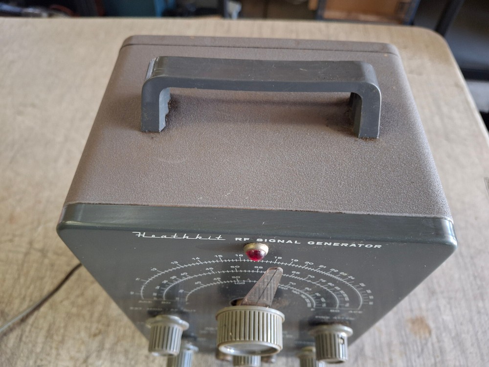 Vintage Ham Radio Heathkit RF-1 RF Signal Generator