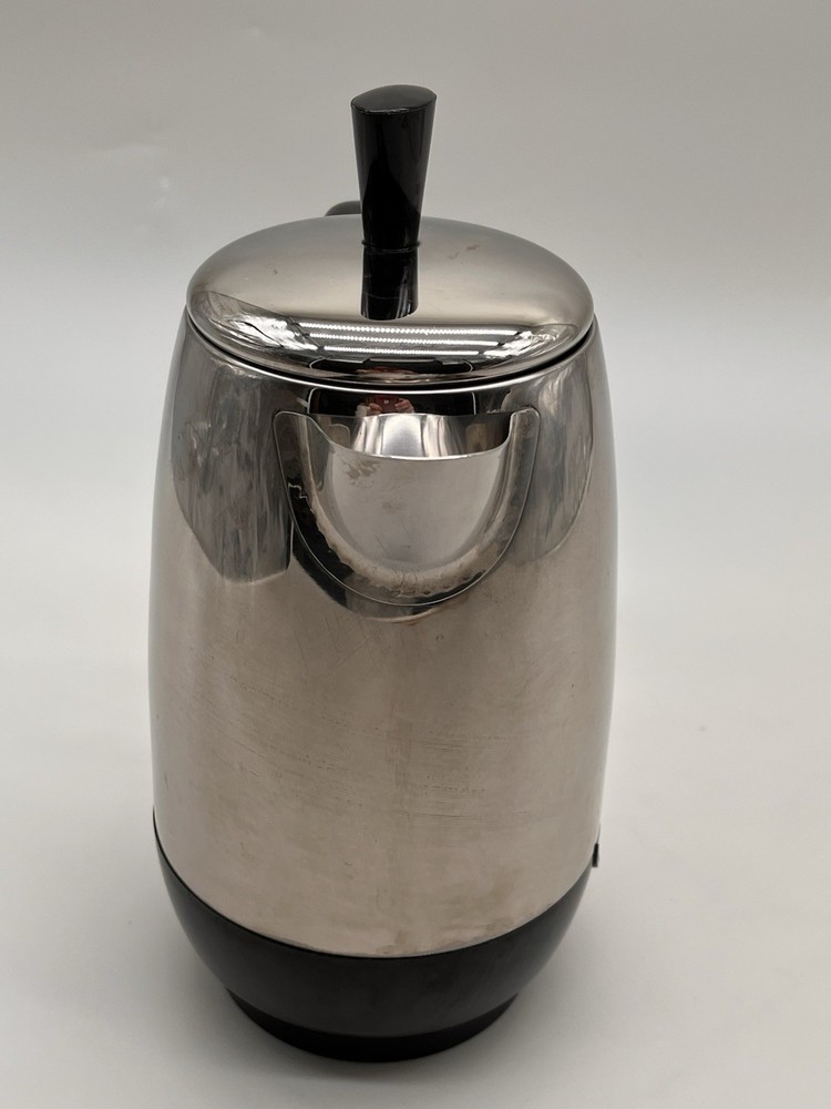 Farberware Super fast Automatic 8 Cup Coffee Percolator Model 138B Made USA