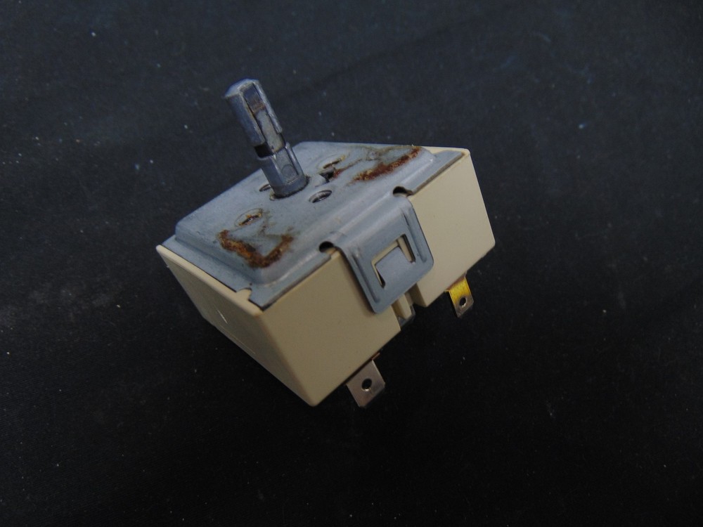 GE Electric Range JB650SF2SS Surface Element Switch WB24T10153