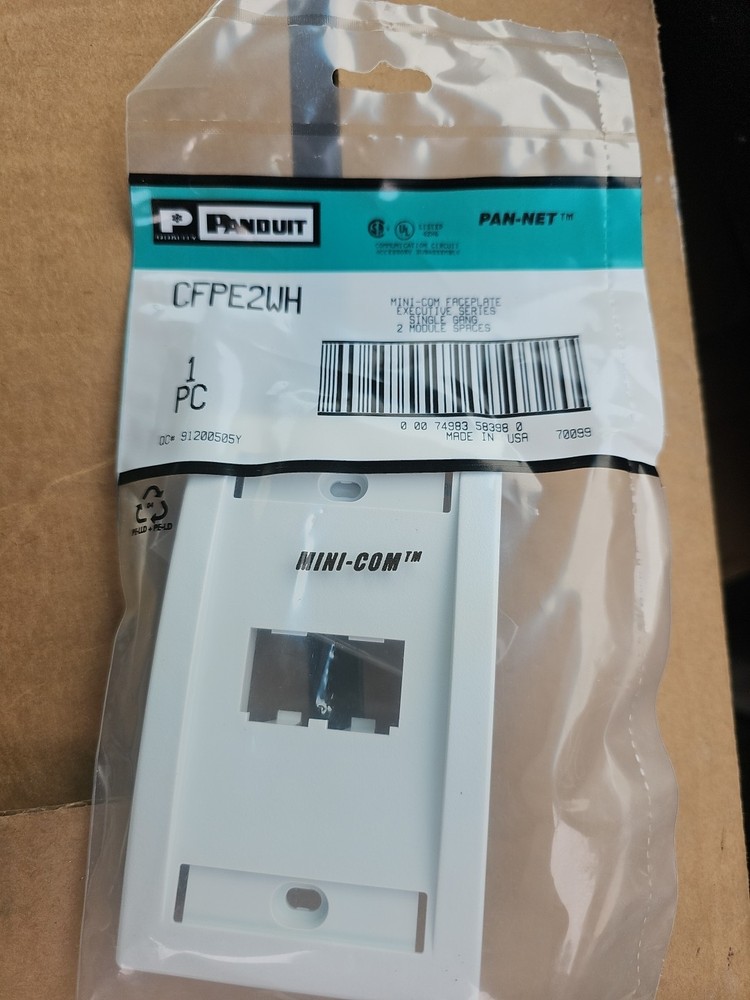 Panduit CFPE2WH Wallplates and Switch Accessories