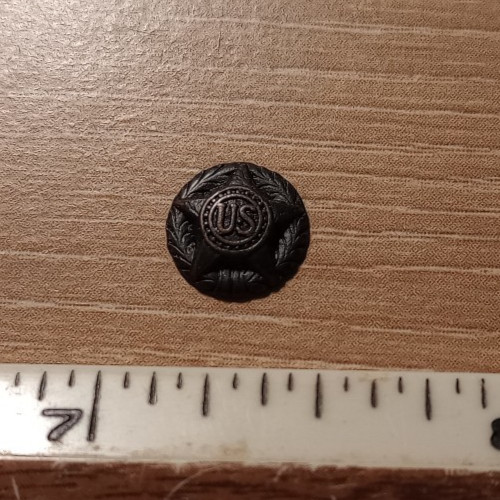 TINY WW1 honorable discharge emblem