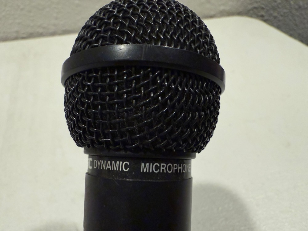 Lasonic Dynamic Vocal Instrument Undirectional Microphone