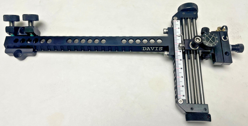 5" DAVIS RECURVE SIGHT-Black/Black knobs. double knob mount