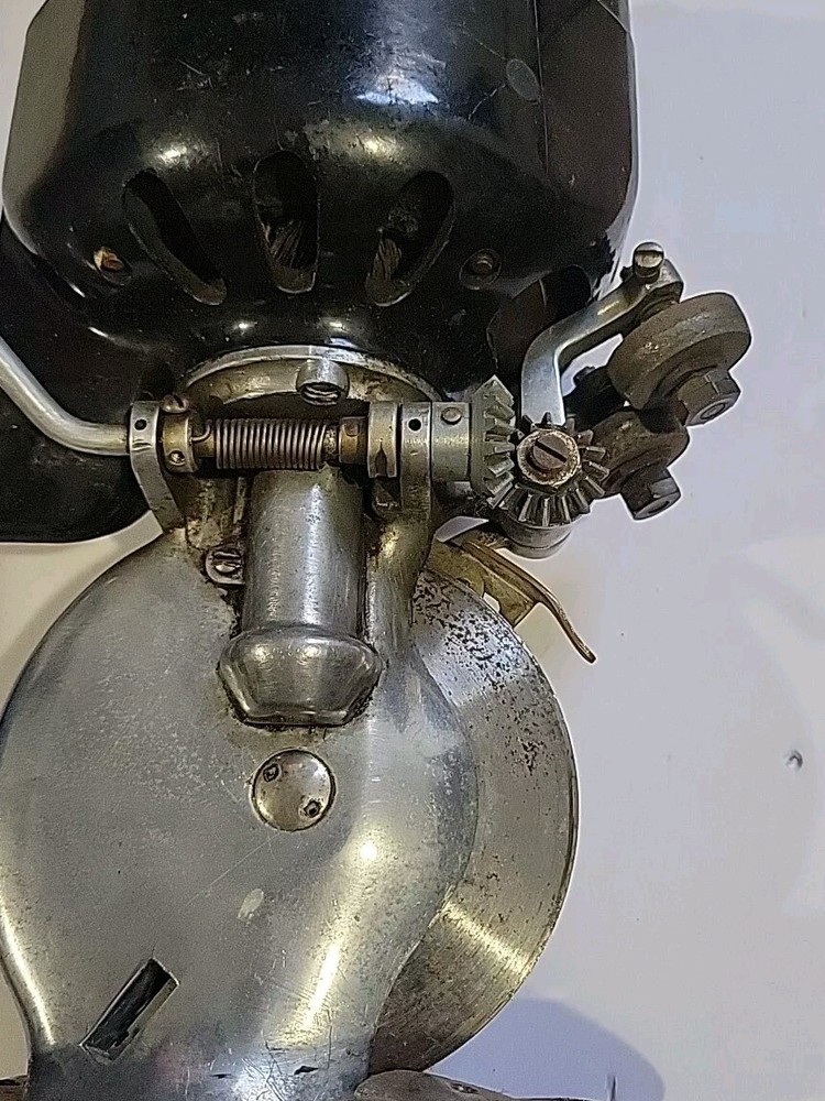 US Cutter Cloth Cutting Machine 16761