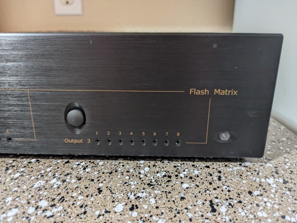 KDS Key Digital System - Flash Matrix KD-MSW8X3 - Component Video BNC Switcher