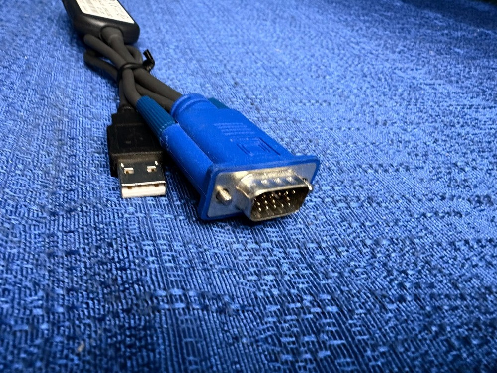 Avocent DSRIQ-USB2 Interface Console Cable Adapter Pod 520-394-005