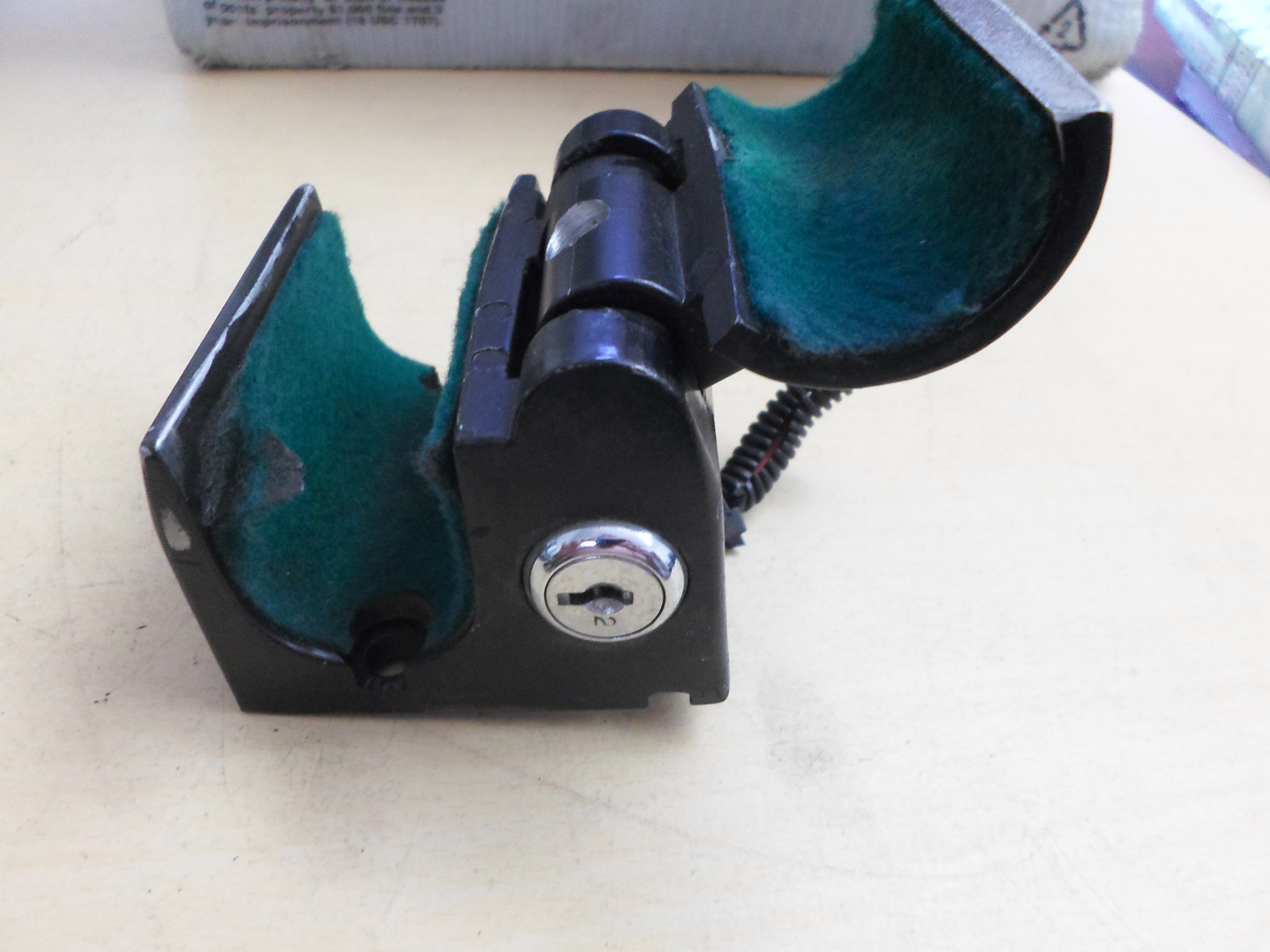 Santa Cruz Shotgun Medium Gun Lock SC-1, 12V No Key Included