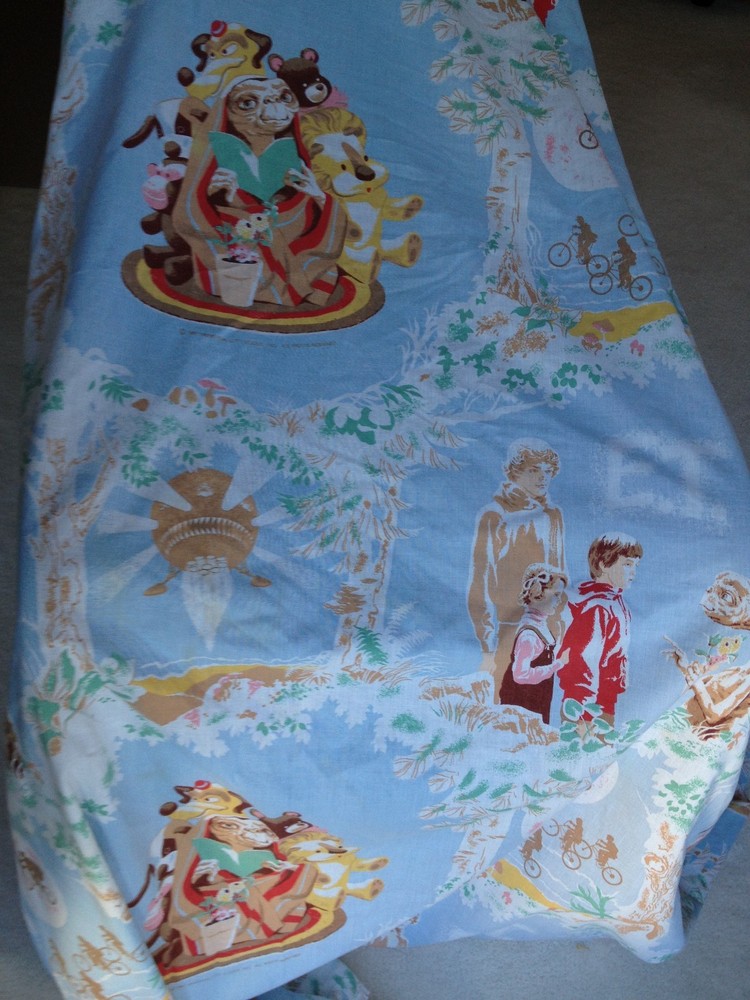ET Bed Sheet ET Collectible!