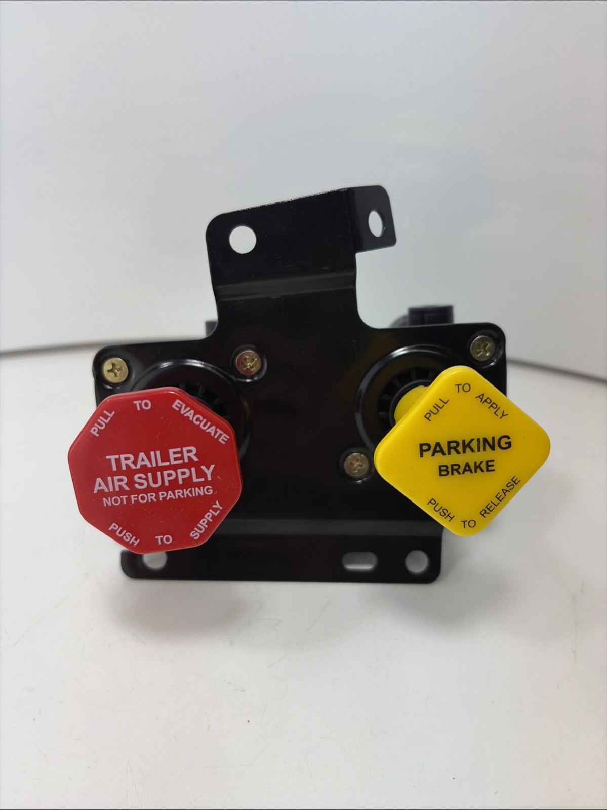 For Volvo VNL Dash Valve Dual Park Brake With 5 Ports 24340522 21315044 K035691