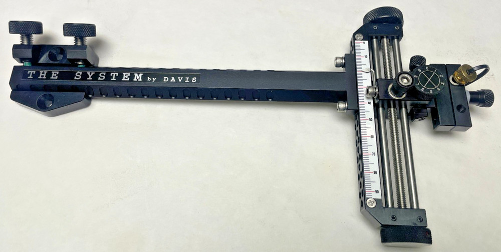 5" DAVIS RECURVE SIGHT-Black/Black knobs. double knob mount.