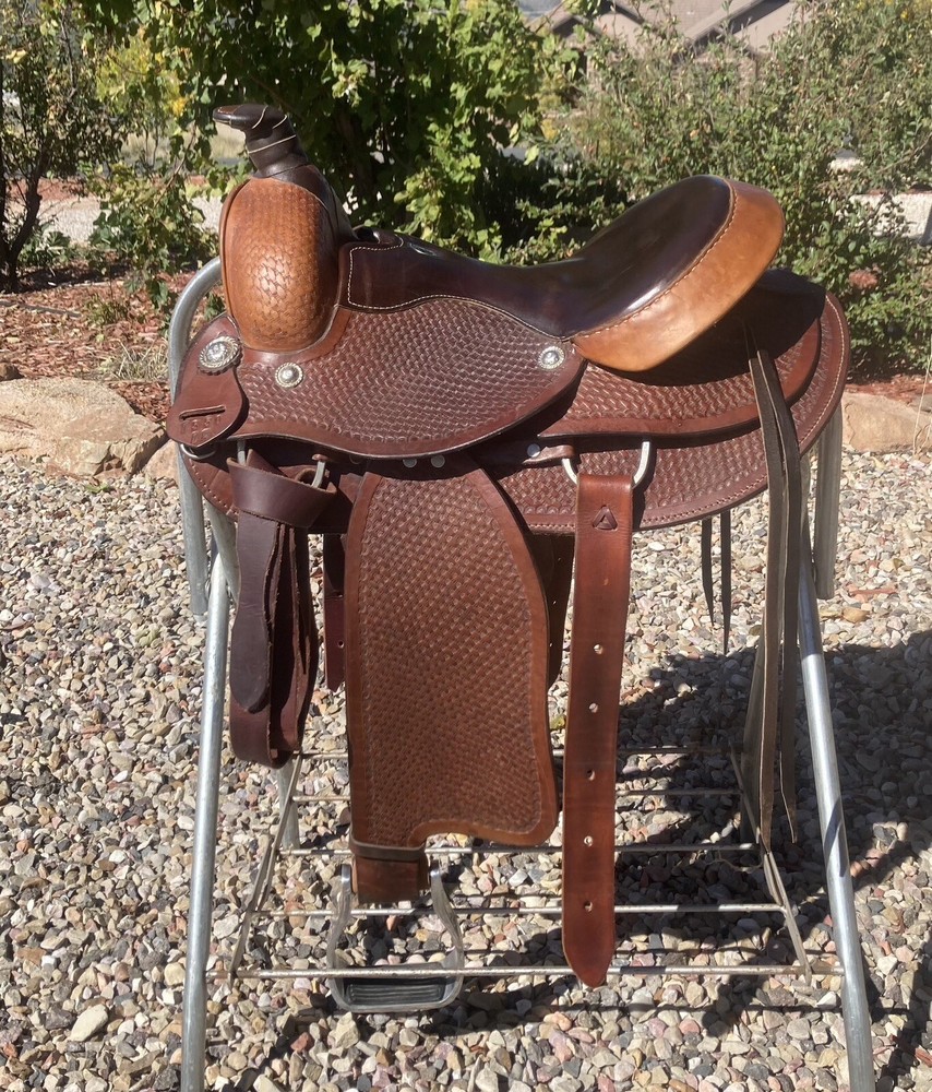 Buffalo Saddle Model 1550