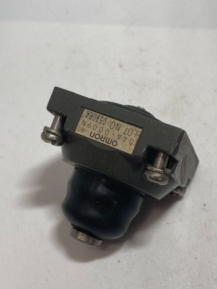 OMRON D4A-0009N LIMIT SWITCH OPERATING HEAD