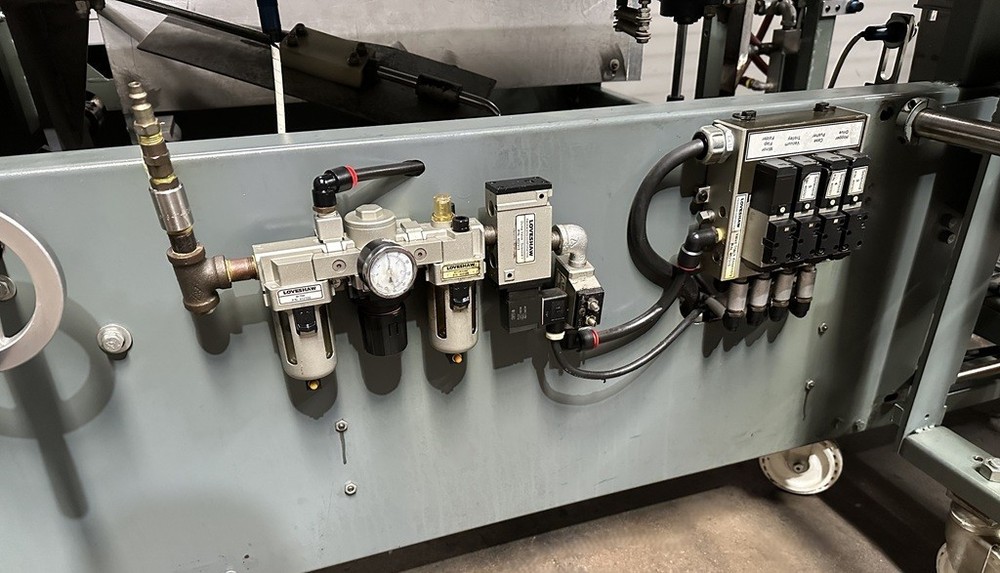 Little David Loveshaw CF40T Automatic Case Erector with Bottom Taper, Box Former