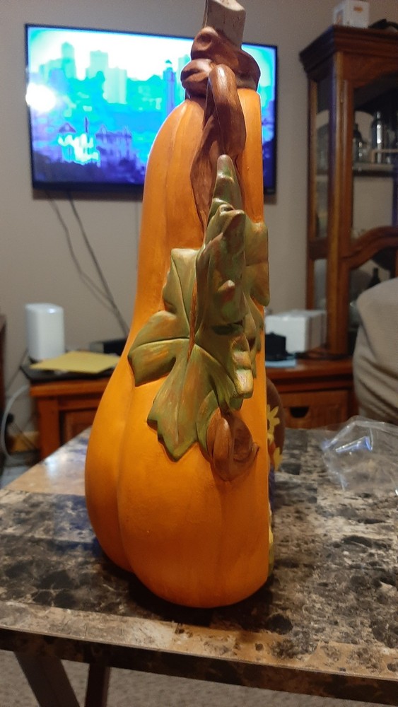 CORNUCOPIA AND SQUASH SEASONAL CERAMIC DECORATIVE PIECE !