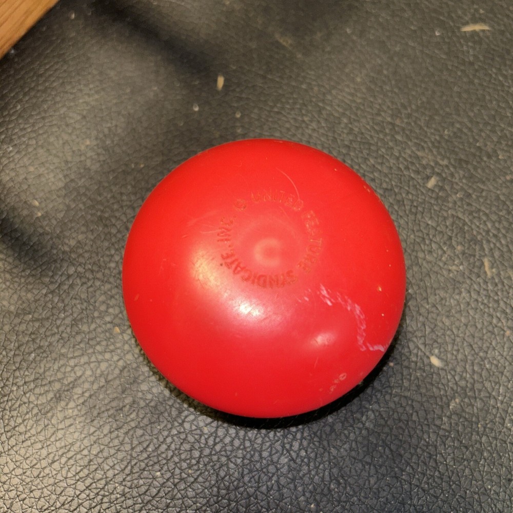 VINTAGE UNITED FEATURE SYNDICATE "SNOOPY" PLASTIC RED YO-YO No String