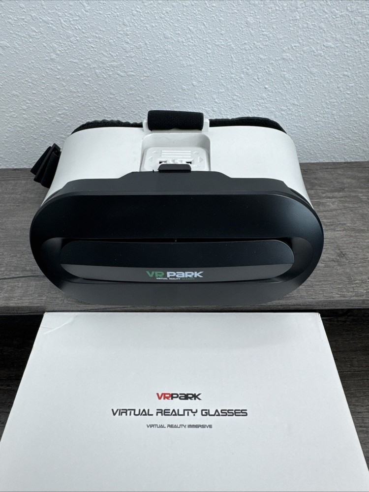3D VR Glasses Headset Adjustable Strap Design Fit Al Devices No Batteries Needed