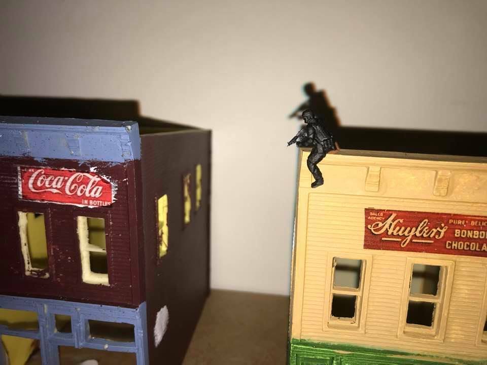 Ho 1/87 Scale SWAT Figure set (painted)