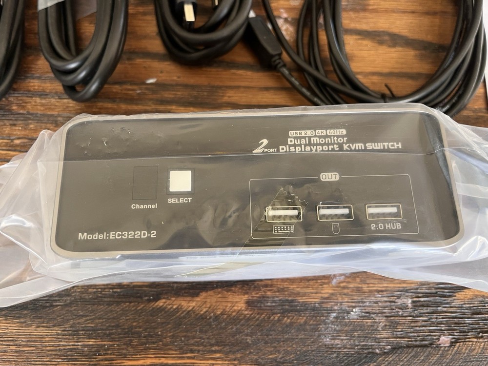 Ecolmy DP KVM Switch Model EC-322D-2 Open Box