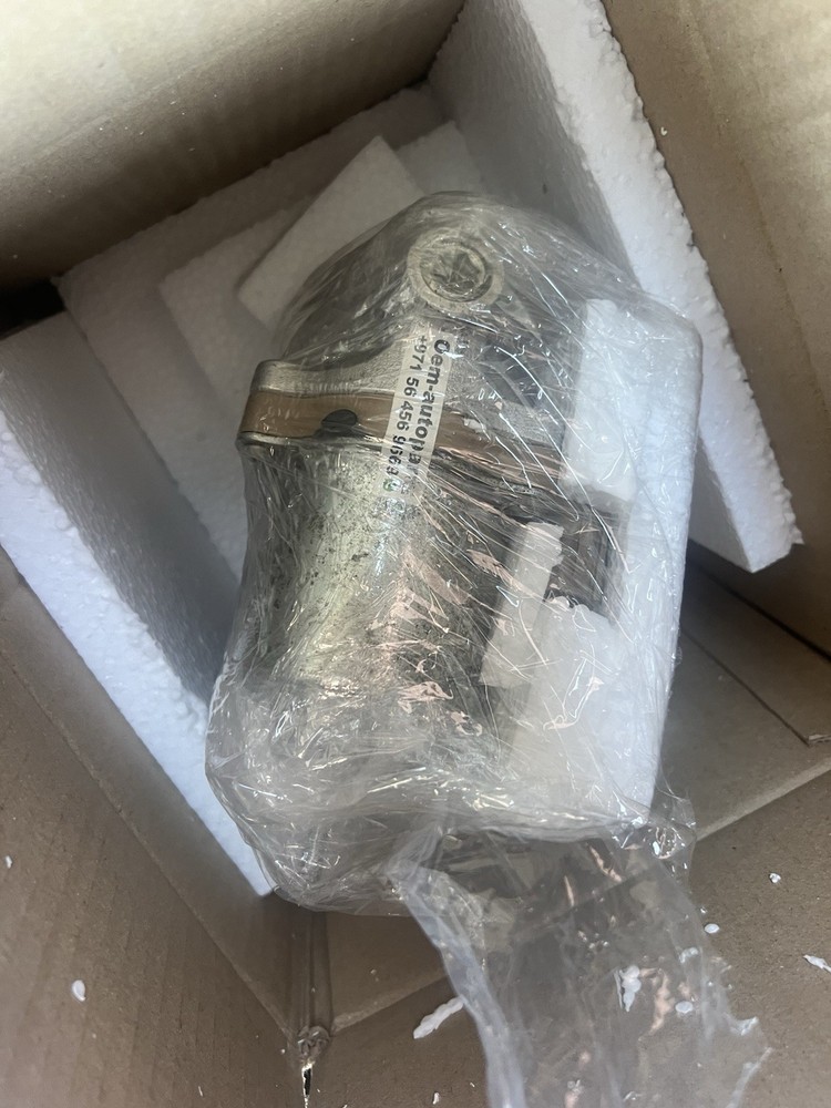 丰田普锐斯V-ABS助力泵