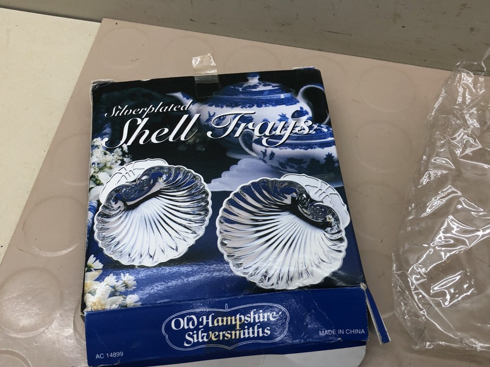 Silver Plated Shell Trays by Old Hampshire Silversmiths Lot of 2 Original Box